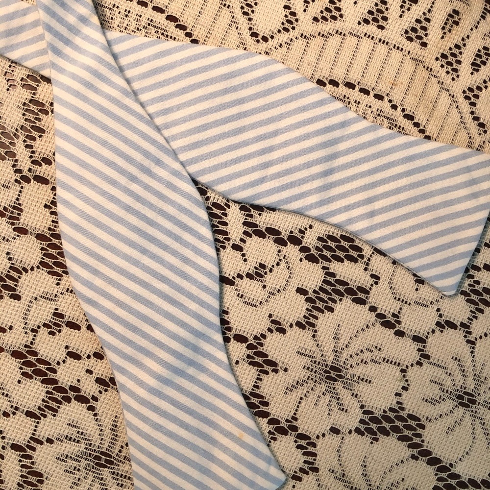 High cotton bow tie